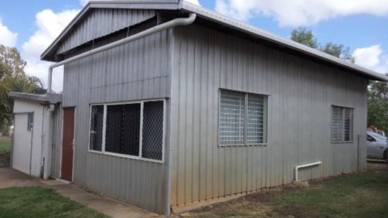 Storage sheds, 6 Barry St, Gracemere