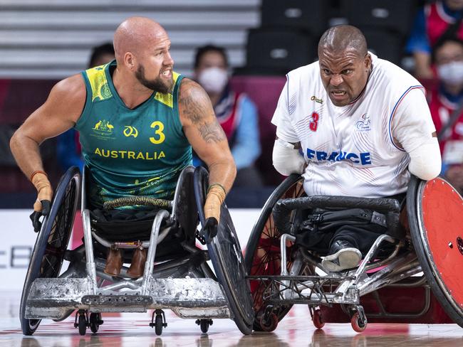 Australia's Ryley Batt and France's Cedric Nankin compete during the rugby match between France and Australia. Picture: AFP