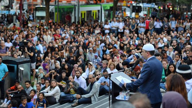 More than 5000 people attend a vigil for victims of the Christchurch massacre in front of Melbourne’s State Library. Picture: Jason Edwards