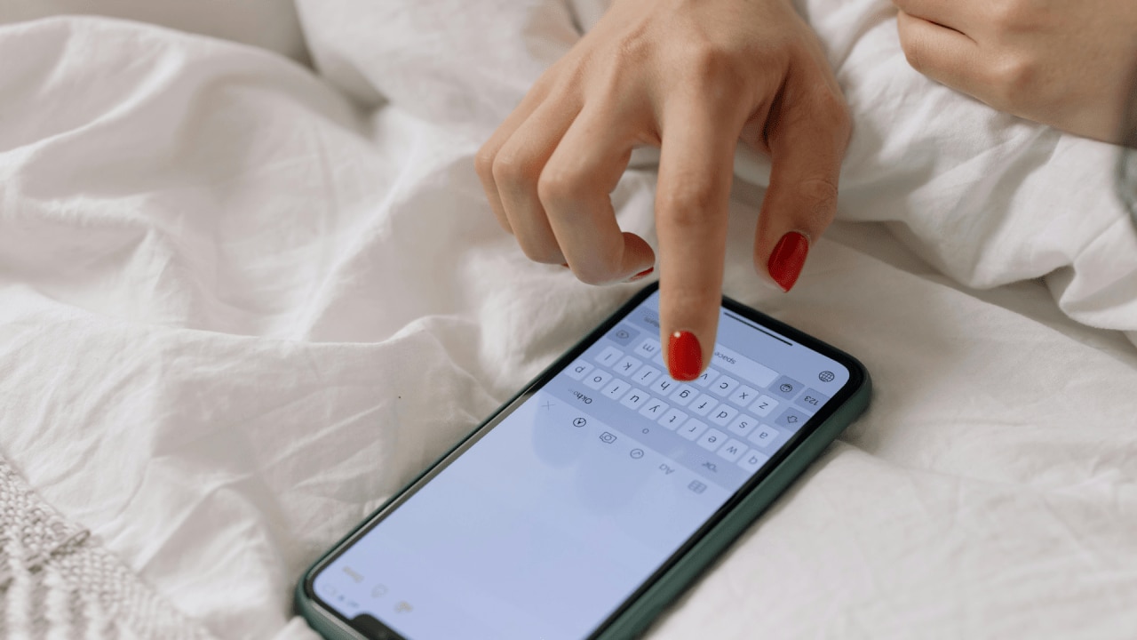 How to break up with someone over text. Image: Pexels