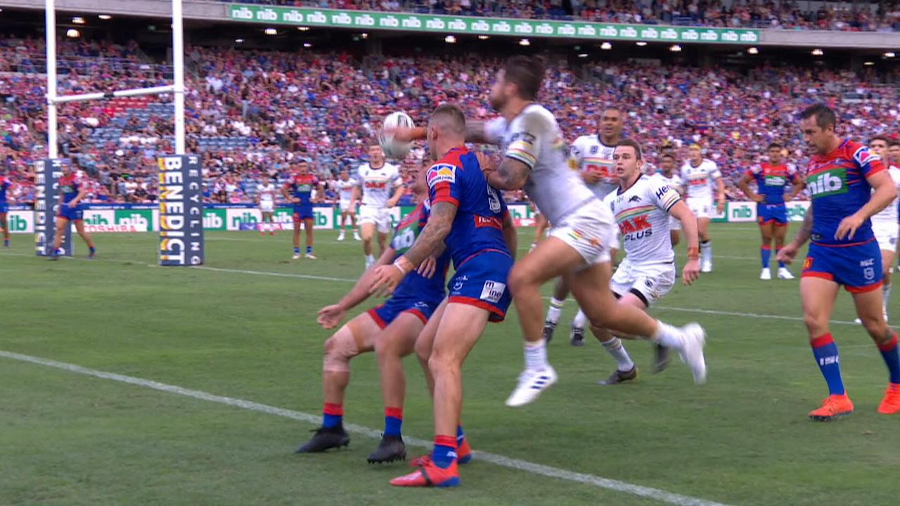 Malakai Watene-Zelezniak dives to keep the ball in play.