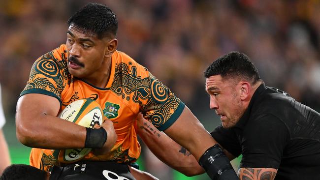 MELBOURNE, AUSTRALIA - JULY 29: Will Skelton of the Wallabies runs with the ball during the The Rugby Championship & Bledisloe Cup match between the Australia Wallabies and the New Zealand All Blacks at Melbourne Cricket Ground on July 29, 2023 in Melbourne, Australia. (Photo by Morgan Hancock/Getty Images)