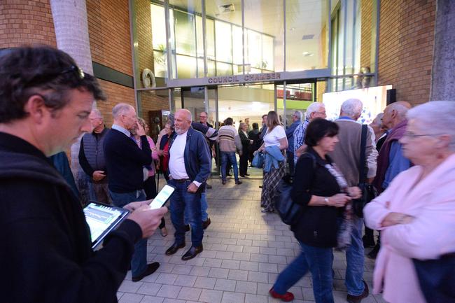 Coffs Harbour City councillors tonight voted on the rescission motion to stall the $76.5 million Cultural and Civic Space development in Gordon St.