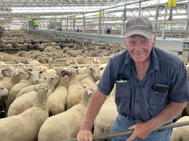 Ken Thomas from Walla Walla, NSW, sold lambs to $270 at the Corowa lamb sale on Monday. He sold woolly lambs six weeks ago for $205 and was disappointed, but said the rates had picked up a lot since then.