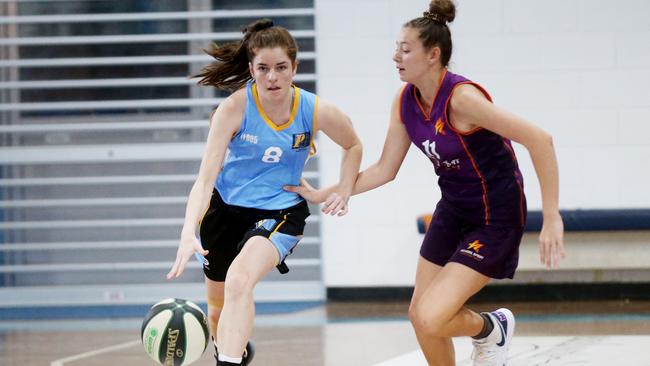 Sunshine Coast v Peninsula 15s Girls. Peninsula's Felicity Crotty and Sunshine Coast's Mia Byrne. PICTURE: STEWART MCLEAN