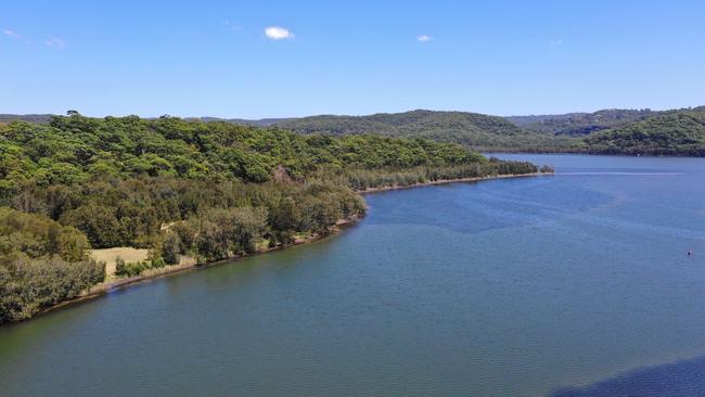 The western end of Narrabeen Lagoon