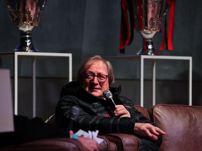 Kevin Sheedy speaks to supporters. Picture: Jason Edwards