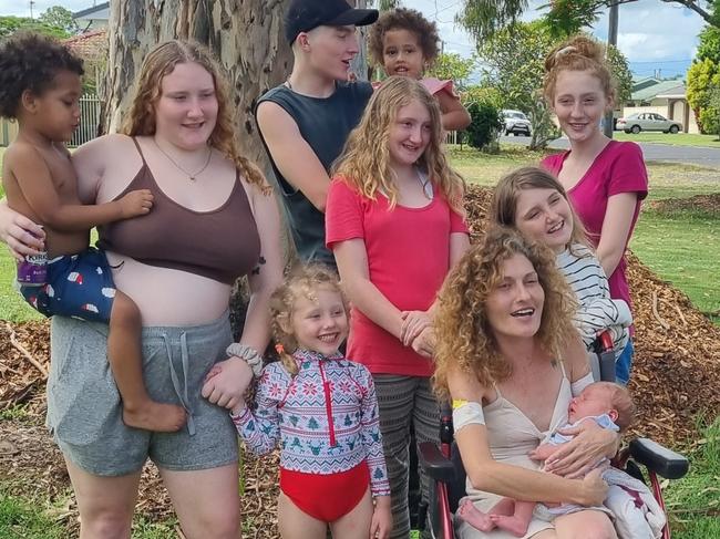 Cancer steals young mum away from eight children