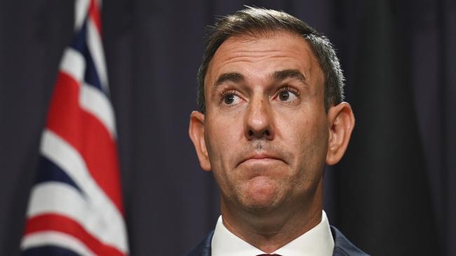 The federal government’s lauded stage three tax cuts will have only a short lived benefit, it has been revealed. Picture: NCA NewsWire / Martin Ollman