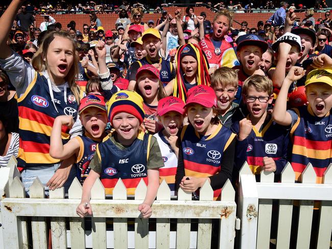 Adelaide Crows fans at their open training session. Picture: Bianca De Marchi