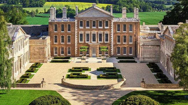 The exterior and driveway of north Oxfordshire’s Gallery at Aynho Park.