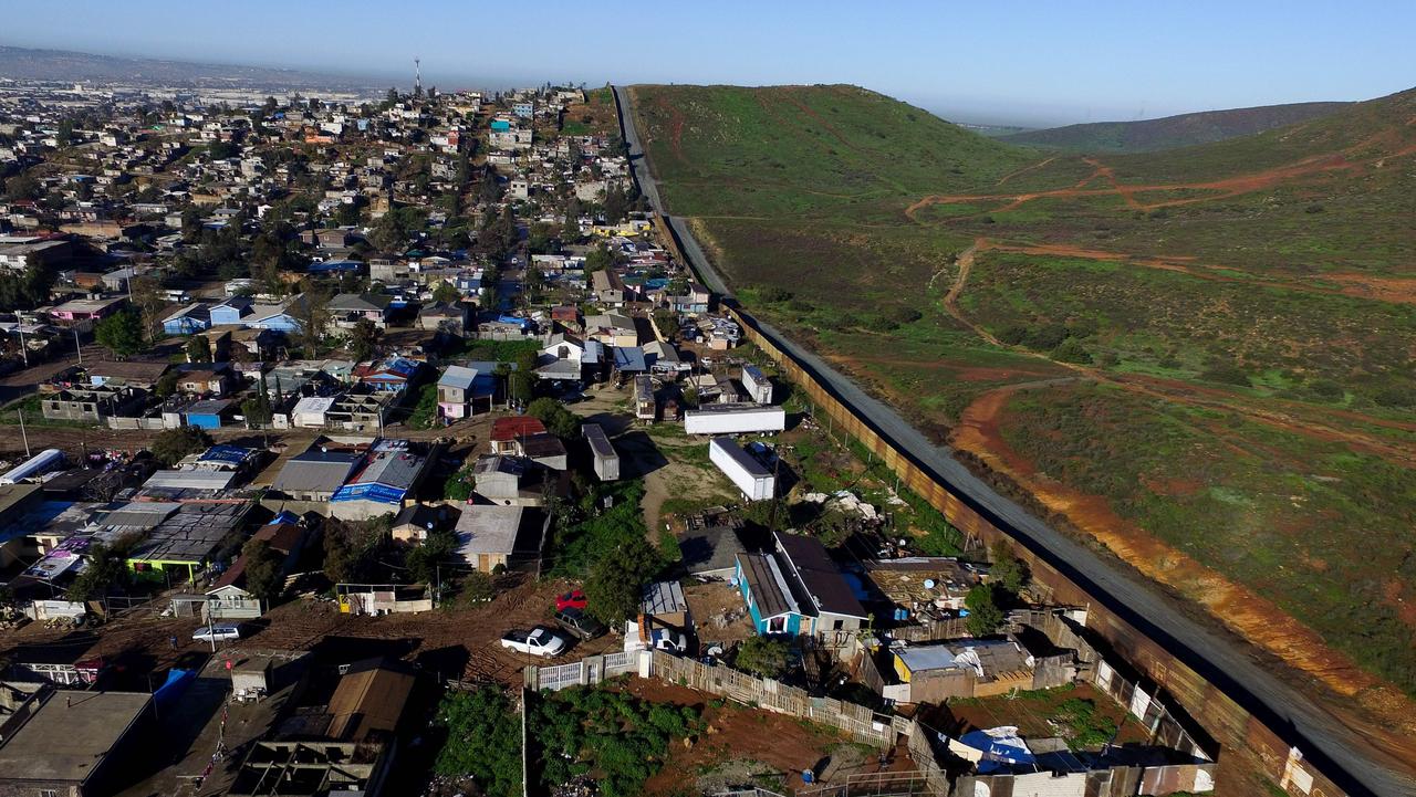 Donald Trump's wall divides Texans along the Mexican border | The Australian