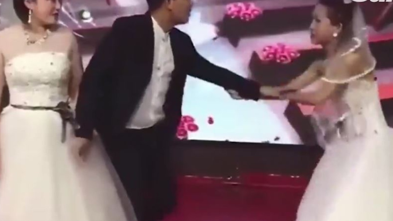 Bride Shocked After Grooms Ex Crashes Wedding Wearing Bridal Gown Au — Australias 8664