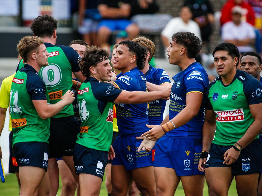 The two teams come together. Picture Warren Gannon Photography