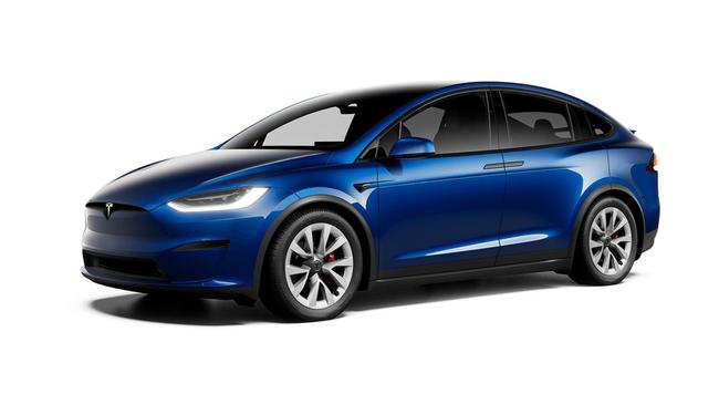 The subtly-facelifted Tesla Model X benefits from similar changes to the sedan.