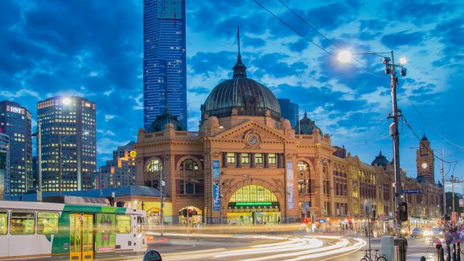 Beautiful night view of Flinders Street and Railway Station, Melbourne,  Australia Stock Photo