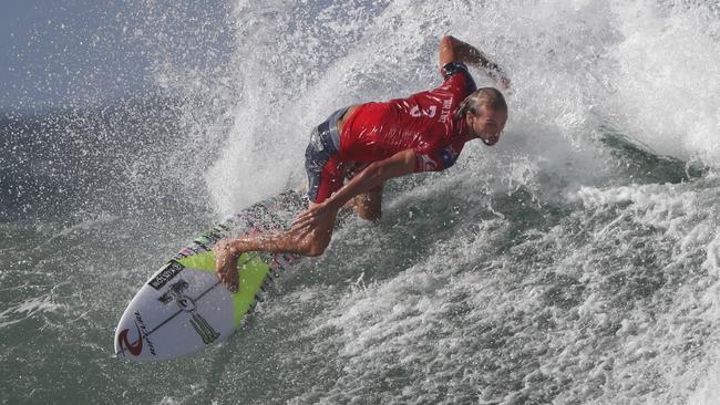 Owen Wright competing at Snapper Rocks last year. 