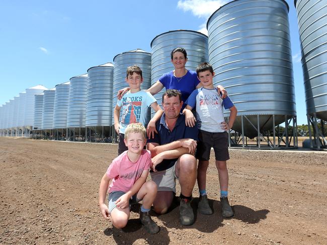 Farmer of the Year Finalists, Matthew & Rachel Hinkley, with thei kids William, 9, Thomas, 8, and joel, 6, "Kirkcaldy", Derrinallum,   Picture Yuri Kouzmin