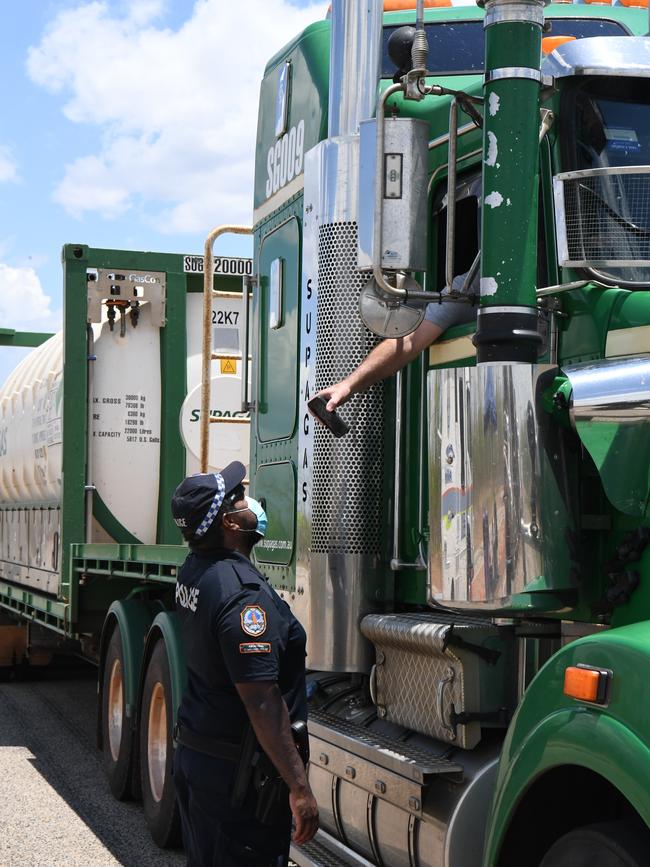 Police road blocks at the entrance to Katherine checking all entry and exit permits during a lockdown in November 2021. Picture: (A)manda Parkinson