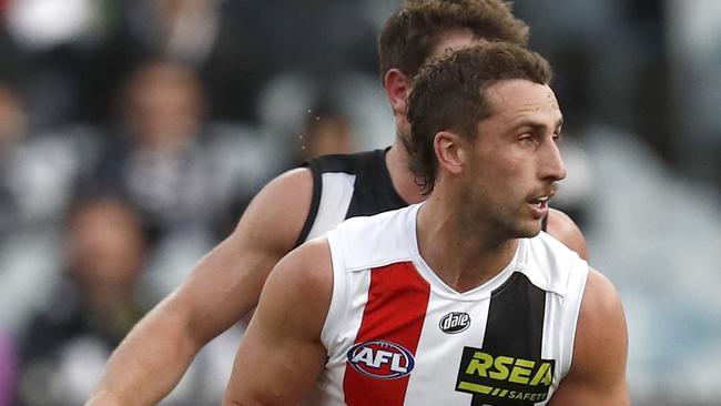 MELBOURNE, AUSTRALIA – JULY 04: Luke Dunstan of the Saints runs with the ball during the round 16 AFL match between Collingwood Magpies and St Kilda Saints at Melbourne Cricket Ground on July 04, 2021 in Melbourne, Australia. (Photo by Darrian Traynor/Getty Images)