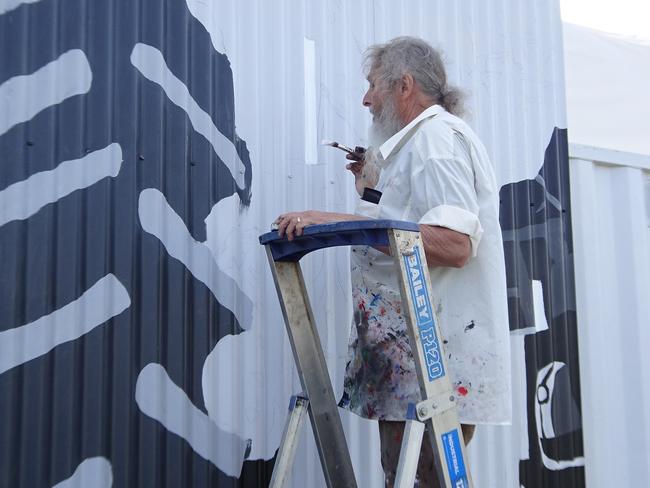 Works underway on Condamine mural