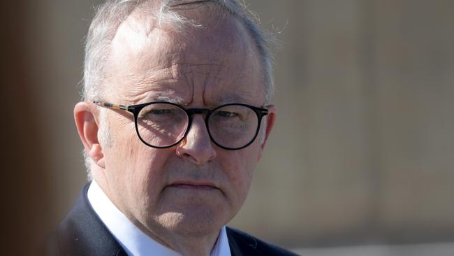 PERTH, AUSTRALIA. NewsWire Photos. 27 JANUARY 2025 Prime Minister Anthony Albanese meets Premier Roger Cook at Kwinana Bulk Terminal. Picture: NewsWire/ Sharon Smith