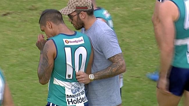 Harley Bennell talks to a Peel Thunder teammate during a WAFL match. Pic: Seven News