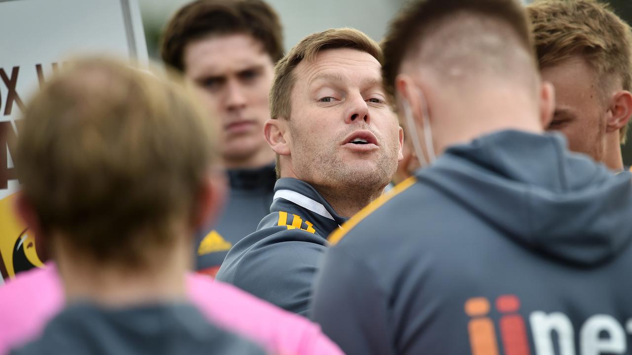 Sam Mitchell addresses his Box Hill players. Picture: Nicki Connolly