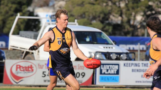 Josh Mellington, pictured in action for Echuca United in 2019, is now on the sidelines with a hamstring injury.