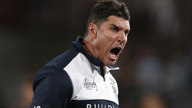 SYDNEY, AUSTRALIA - APRIL 24: Trent Barrett head coach of the Bulldogs reacts during the round seven NRL match between the Cronulla Sharks and the Canterbury Bulldogs at Netstrata Jubilee Stadium, on April 24, 2021 in Sydney, Australia. (Photo by Jason McCawley/Getty Images)