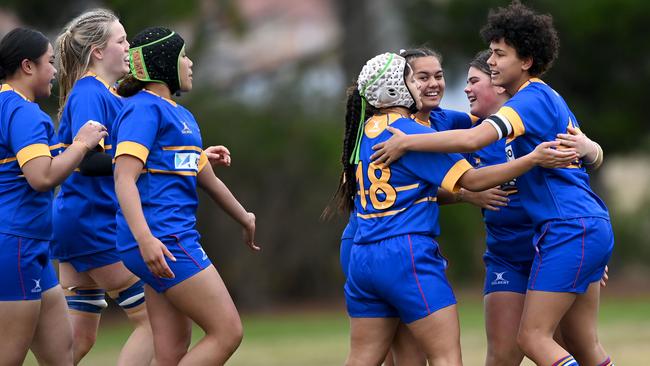 Sydney young guns playing for the Mahalia Murphy Shield at the recent City v Country U16 Girls championships in Bathurst. Pic: Jeremy Piper