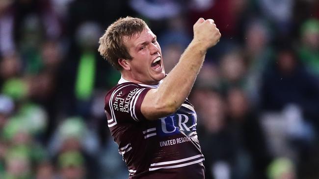 Manly build everything from their middle. Photo by Matt King/Getty Images.