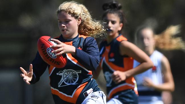 Georgie Prespakis in action for Calder Cannons. Picture: Julian Smith