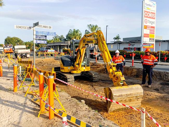 SOCIAL MEDIA IMAGE DISCUSS USE WITH YOUR EDITOR - Roundabout work on Treelands Drive, Yamba.