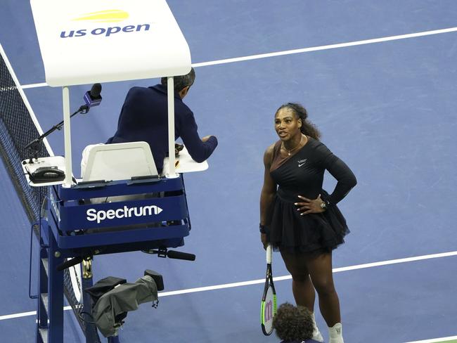 Serena Williams argues with the chair umpire Carlos Ramos