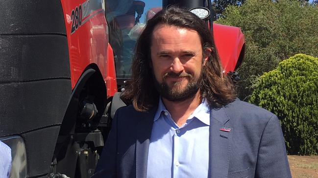 O'Connors chief executive Gareth Webb with Pete McCann, general manager for Case IH Australia and New Zealand.