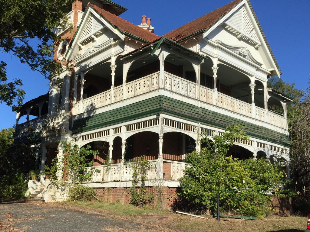 Lamb House historic Kangaroo Point home could be bought