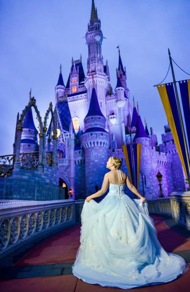 Average cost of hot sale a disney wedding