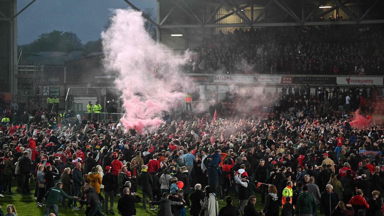 Football news 2023: Wrexham AFC defeats Boreham Wood, promotion, Ryan  Reynolds and Rob McElhenney, reaction, video