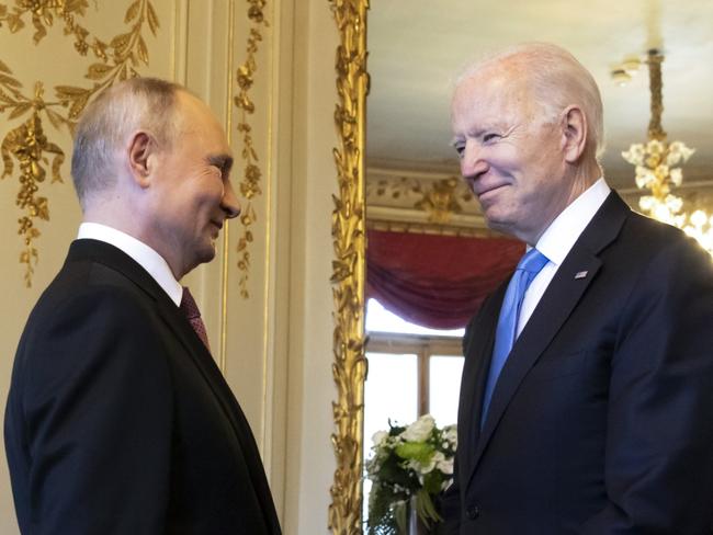 GENEVA, SWITZERLAND - JUNE 16: U.S. President Joe Biden (R) and Russian President Vladimir Putin meet during the U.S.-Russia summit at Villa La Grange on June 16, 2021 in Geneva, Switzerland. Biden is meeting his Russian counterpart, Putin, for the first time as president in Geneva, Switzerland. (Photo by Peter Klaunzer - Pool/Keystone via Getty Images)