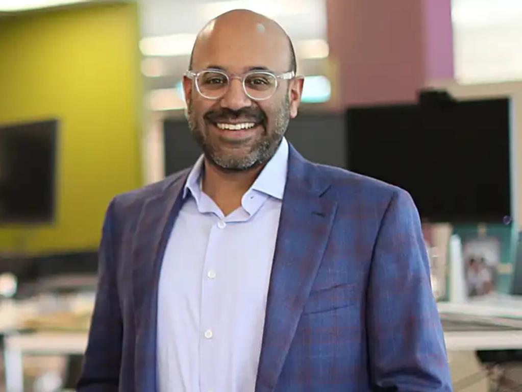 Wayfair chief executive Niraj Shah told staff to work longer hours and let their jobs bleed into their personal lives.