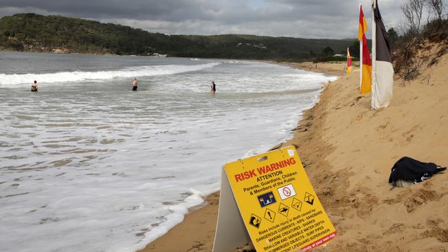 This morning’s high tide at Ocean Beach. (AAP image/ Mark Scott)