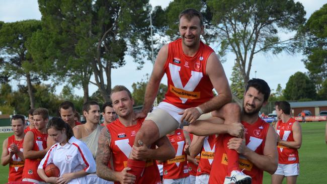 Strathalbyn Football Club legend Nathan Duffield is chaired off after his 400th senior game in 2017. Picture: Supplied, Great Southern Football League