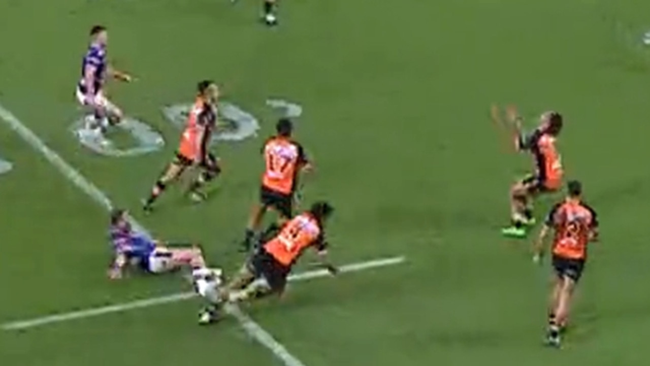 Asu Kepaoa was controversially penalised in the last play of the game. Picture: NRL.com