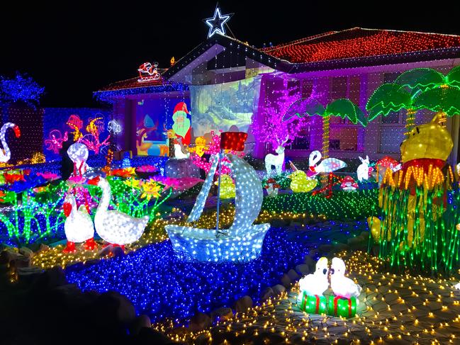 Quest Community News Christmas Lights Map 2020. Reader photo.  Cleetus Family Christmas Display at Carlingford Cct, Warner.