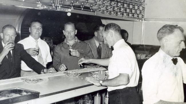 One of the earlier pictures of punters at Bankstown Sports Club.