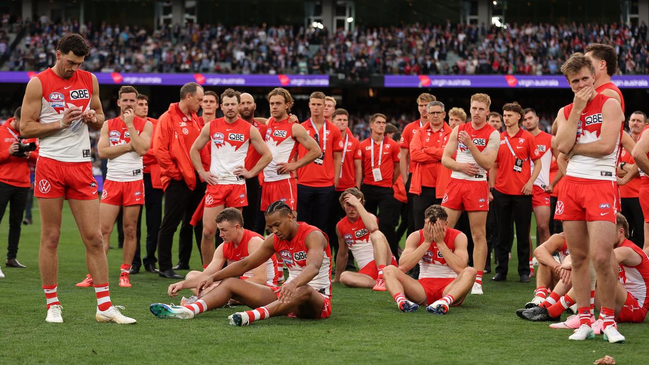 This looks all-too familiar for Swans fans. Photo by Robert Cianflone/AFL Photos via Getty Images.