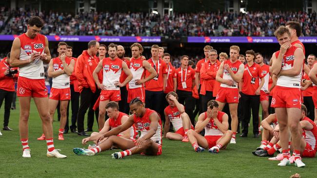 This looks all-too familiar for Swans fans. Photo by Robert Cianflone/AFL Photos via Getty Images.