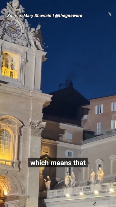How crowd reacted to black smoke at Vatican