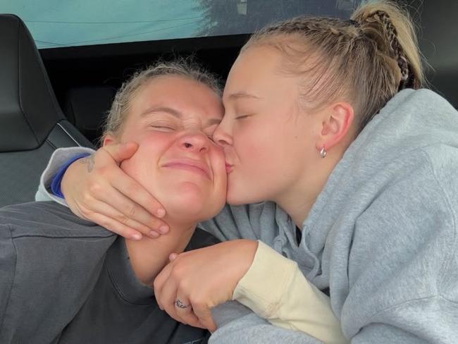 JoJo Siwa and Kath Ebbs split this week.